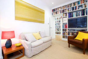  Lovely retro style 2 bedroom mins from Chelsea  Лондон
